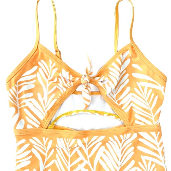 Shein Knot Front Cut Out One Piece Swimsuit M - Picture 3 of 6